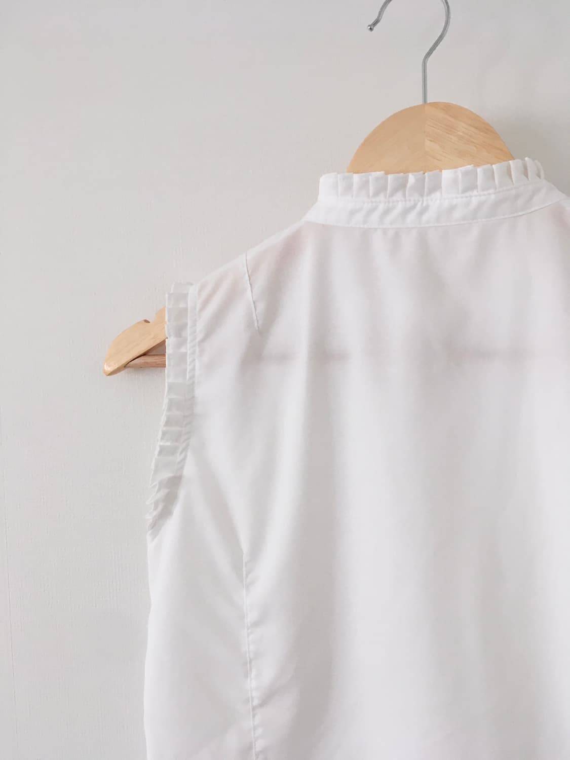 DEBUTTO sleeveless blouse  상품이미지8