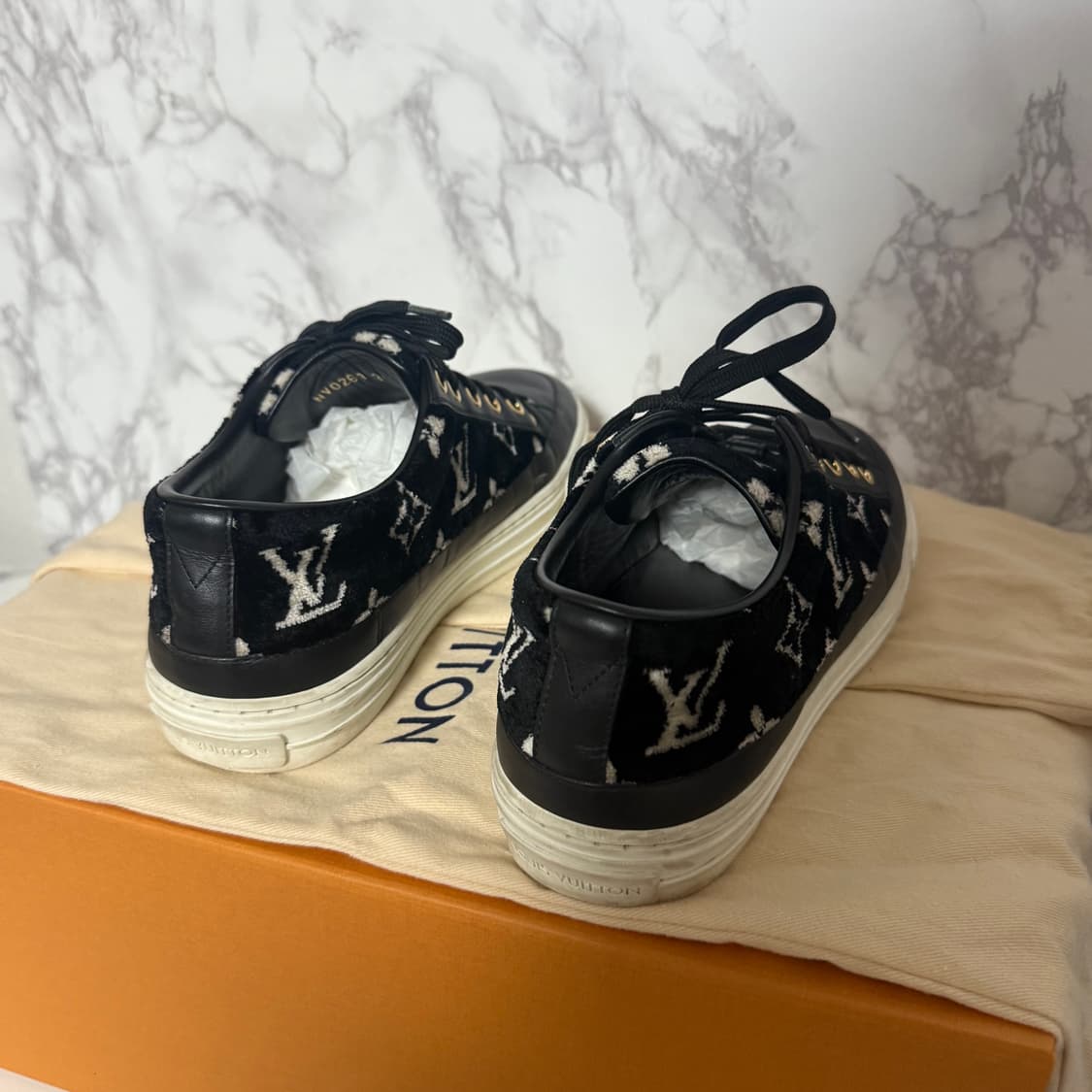 [37] 루이비통 스니커즈 신발 상품이미지5