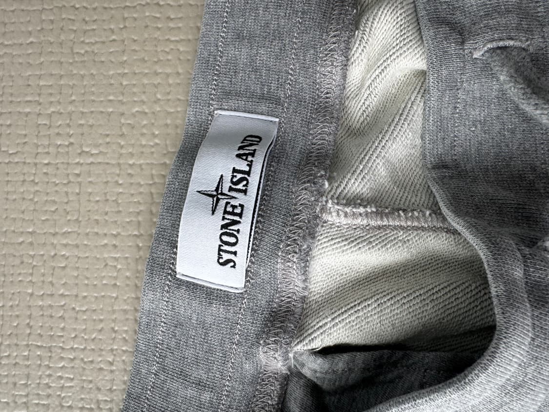 STONE ISLAND 와펜 패치 스웻 반바지 상품이미지3