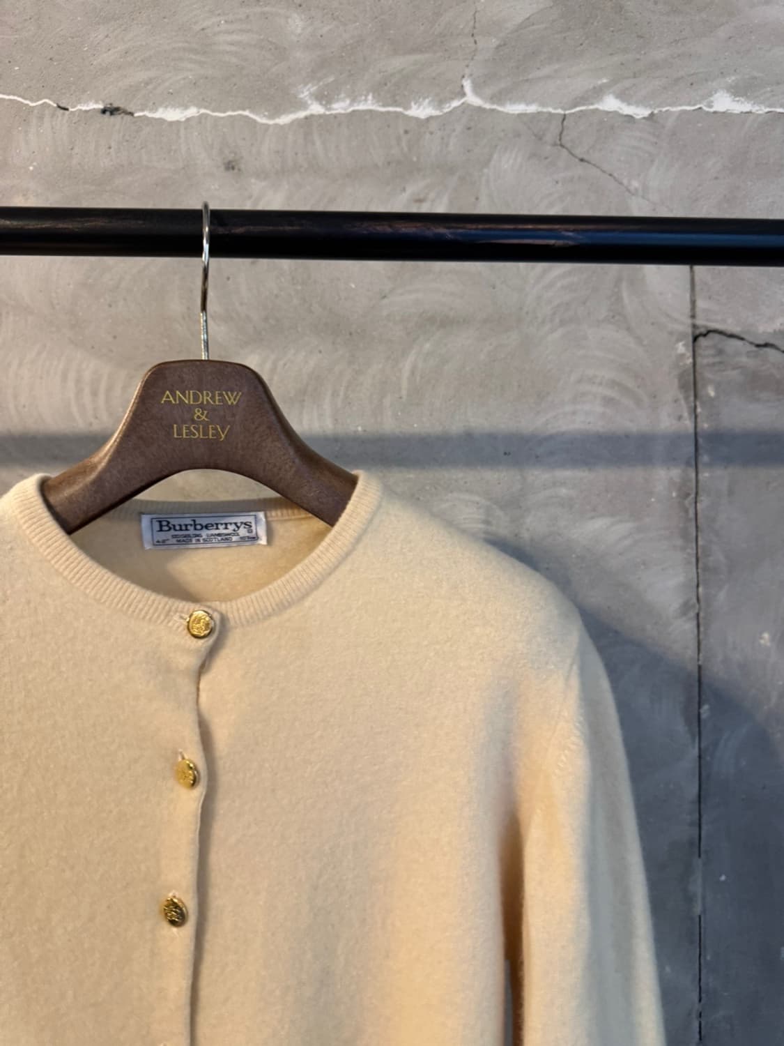 버버리 램스울 금장 가디건 55 상품이미지3