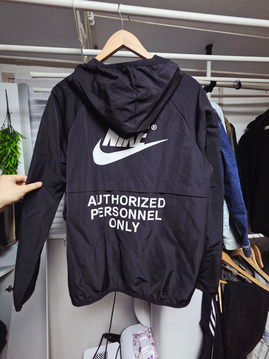 나이키 블랙 바람막이 L 상품이미지2