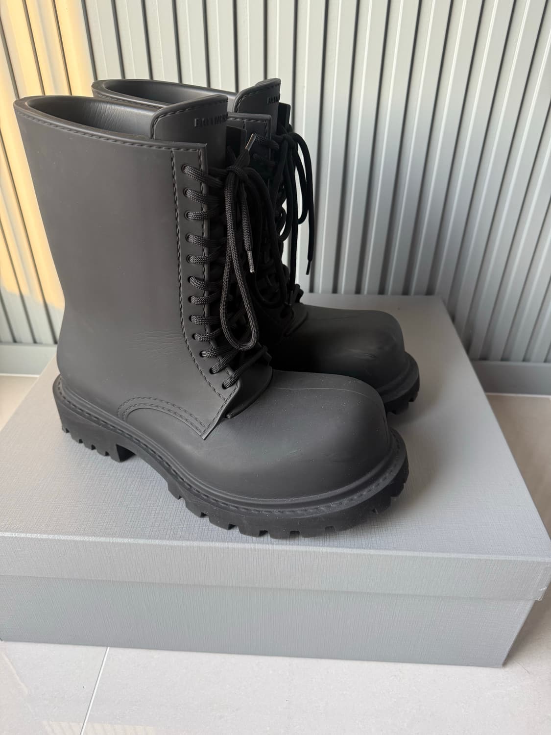 발렌시아가 스테로이드 부츠 44사이즈  상품이미지3