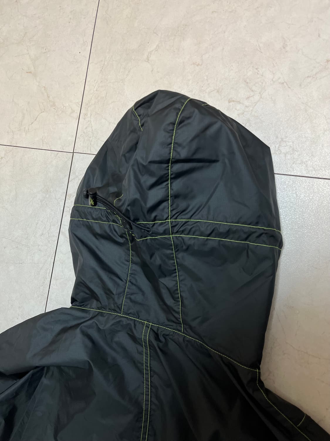 리복 X 라이풀 미니멀 가먼츠 윈드브레이커 상품이미지8