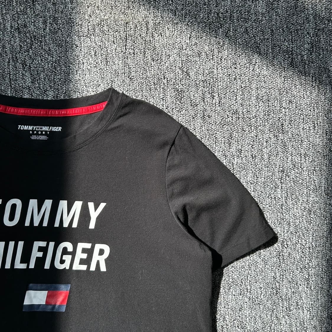 타미힐피거 스포츠 프리팅 로고 반팔티 상품이미지3