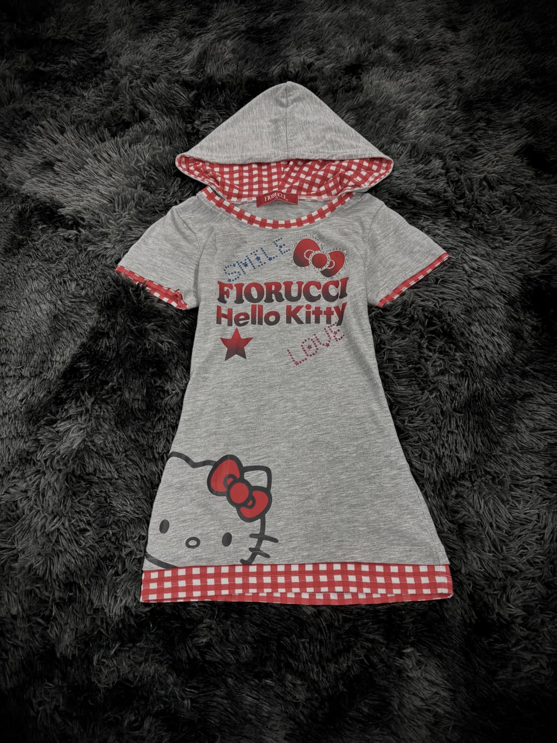 Fiorucci X Hello Kitty 그레이 레드체크포인트 후드반팔티 상품이미지1