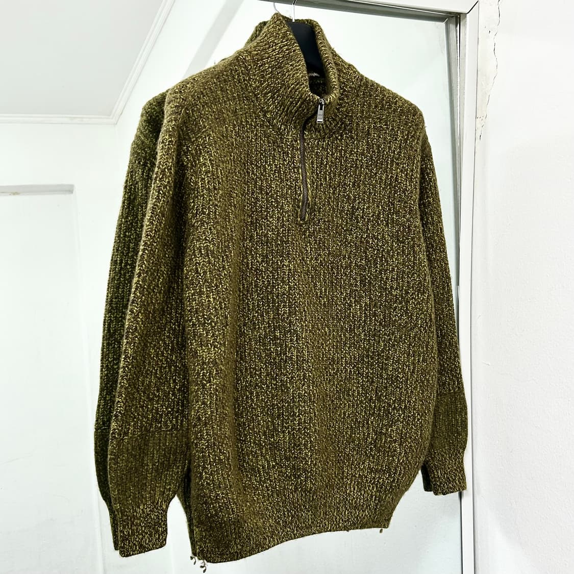 휴고보스 24FW 멜란지 반집업 니트 상품이미지5