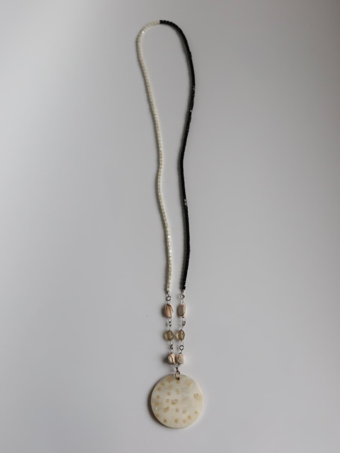 dual tone shell necklace 상품이미지3