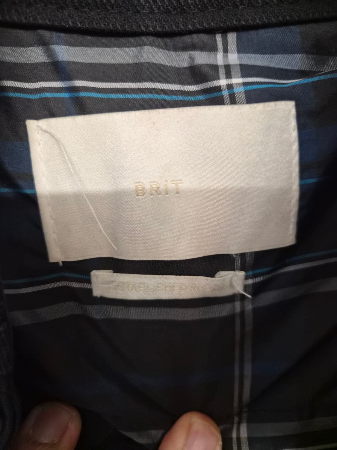 L) BRIT 사파리 자켓 블랙 팝니다 상품이미지3