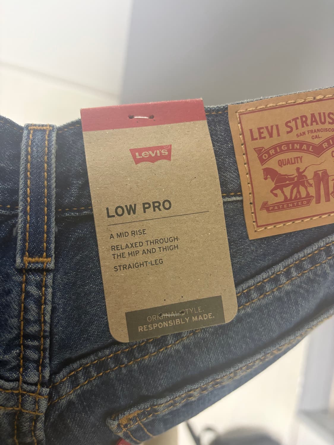 리바이스 LOW PRO 미드라이즈 진  상품이미지2