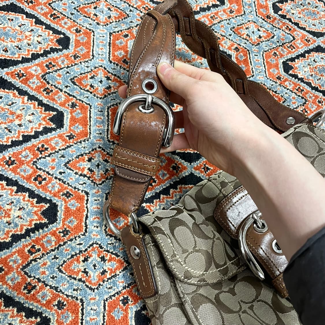 코치 y2k 자카드 브라운 숄더백 호보백 상품이미지7