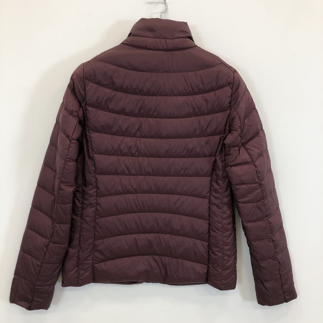 유니클로 울트라라이트다운 경량패딩 M  상품이미지4