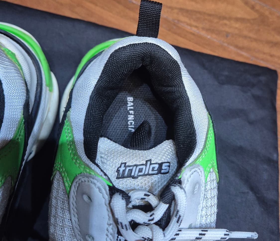 발렌시아가 트리플S 스니커즈 상품이미지5