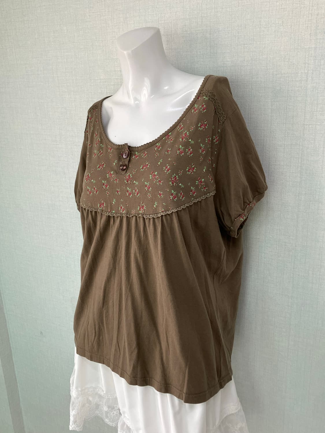 brown lace puff rose half t-shirt 상품이미지9