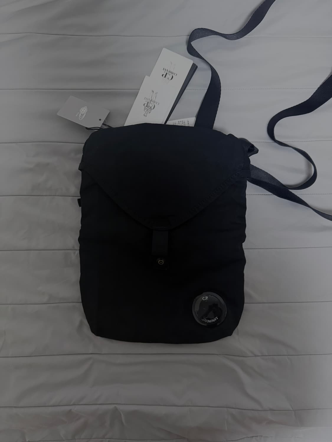 [새상품] C.P. Company 크로스백 팝니다 ! 상품이미지1