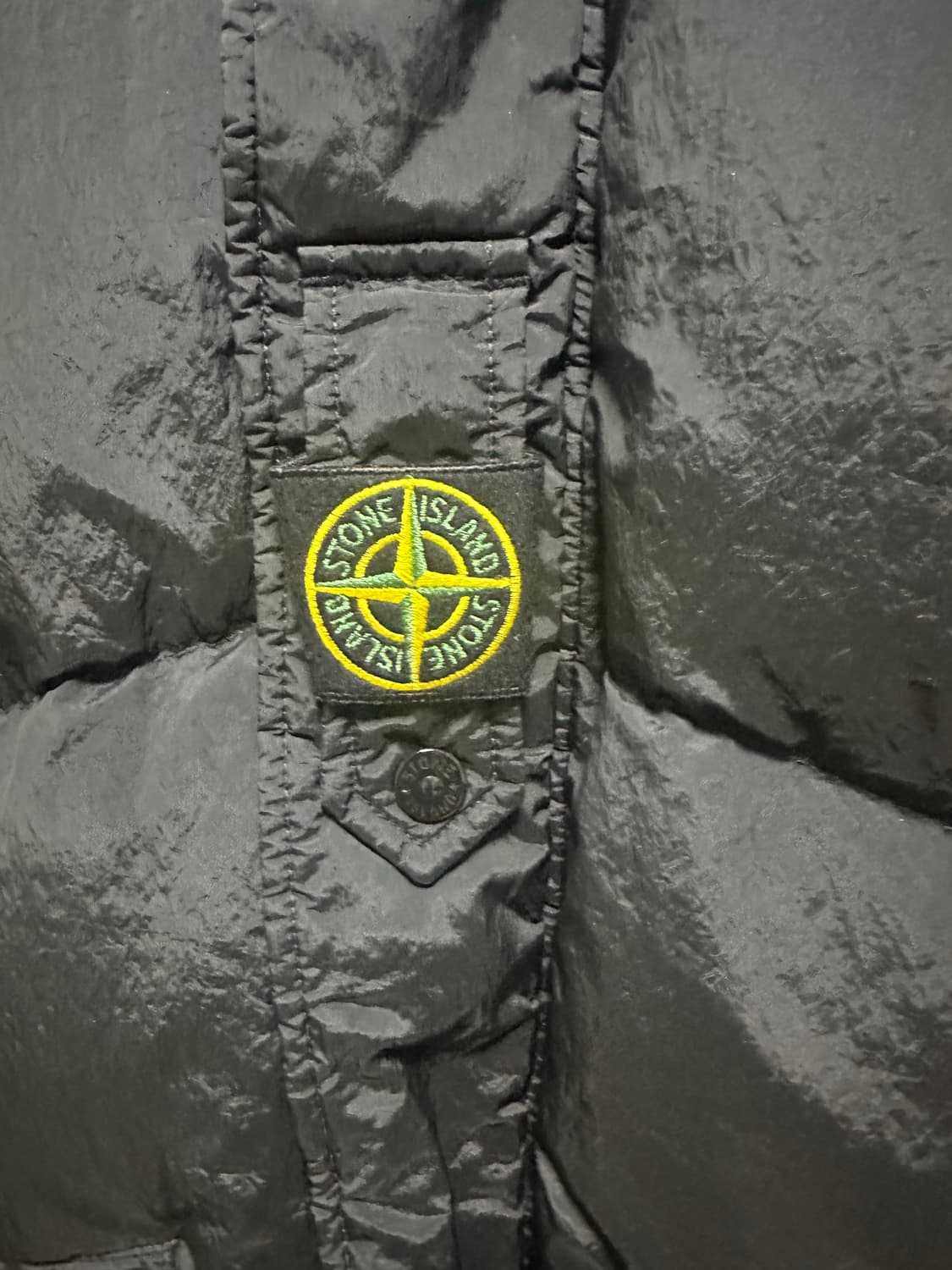 스톤아일랜드 FW23 나일론메탈 리버시블 패딩 XL 새상품급 판매&교환 상품이미지4