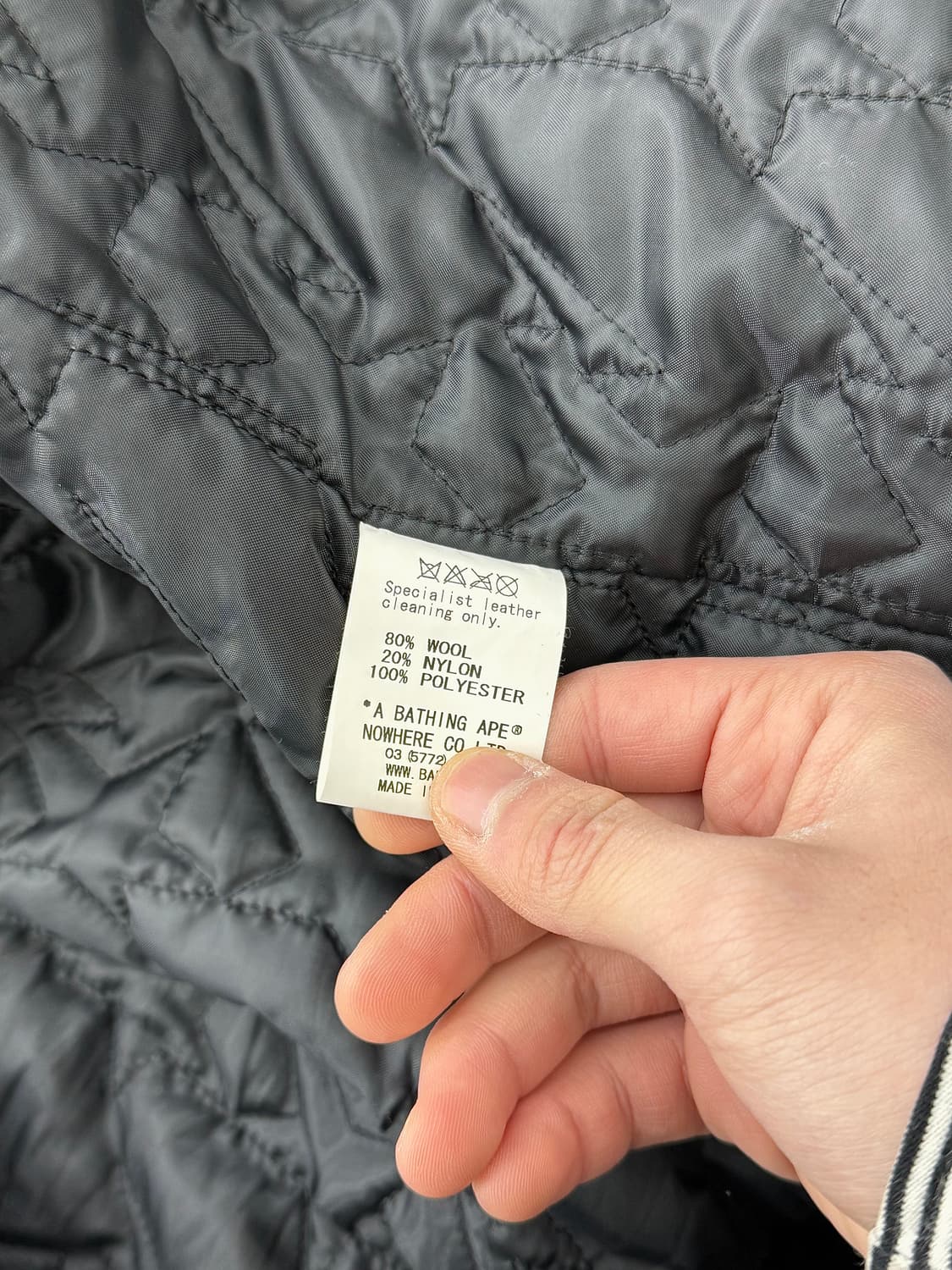 베이프 10aw 엠블럼 패치 멜튼 레더 퀼팅 바시티 자켓 상품이미지8