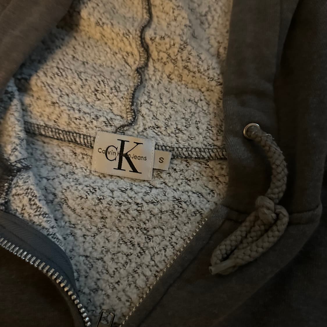 Calvin klein 캘빈클라인 백 로고 크롭 후드집업 상품이미지5