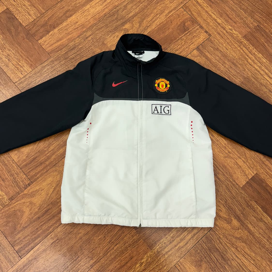 M(100) 나이키 맨체스터유나이티드 09-10 시즌 바람막이 자켓  상품이미지3