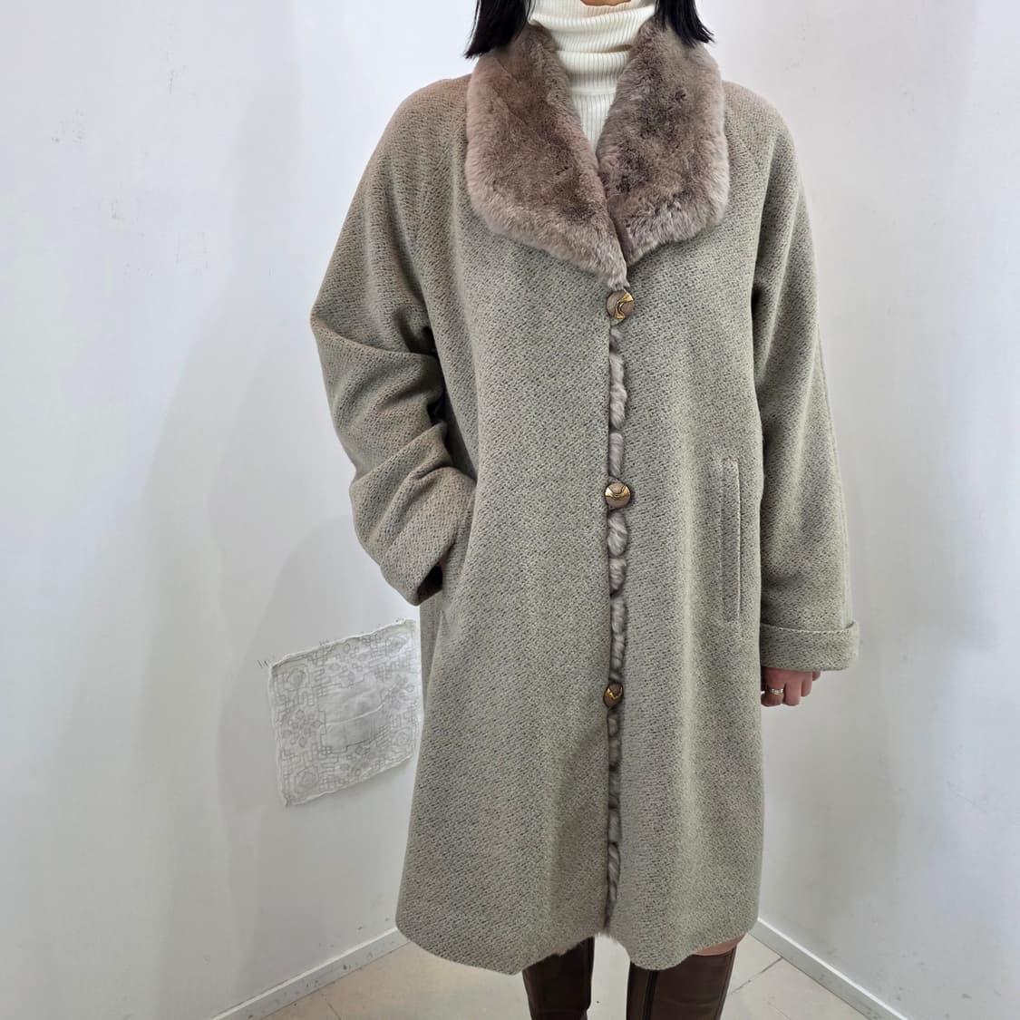 프리미엄 앙고라 울  퍼 트리밍 베이지 여성 롱코트 상품이미지2
