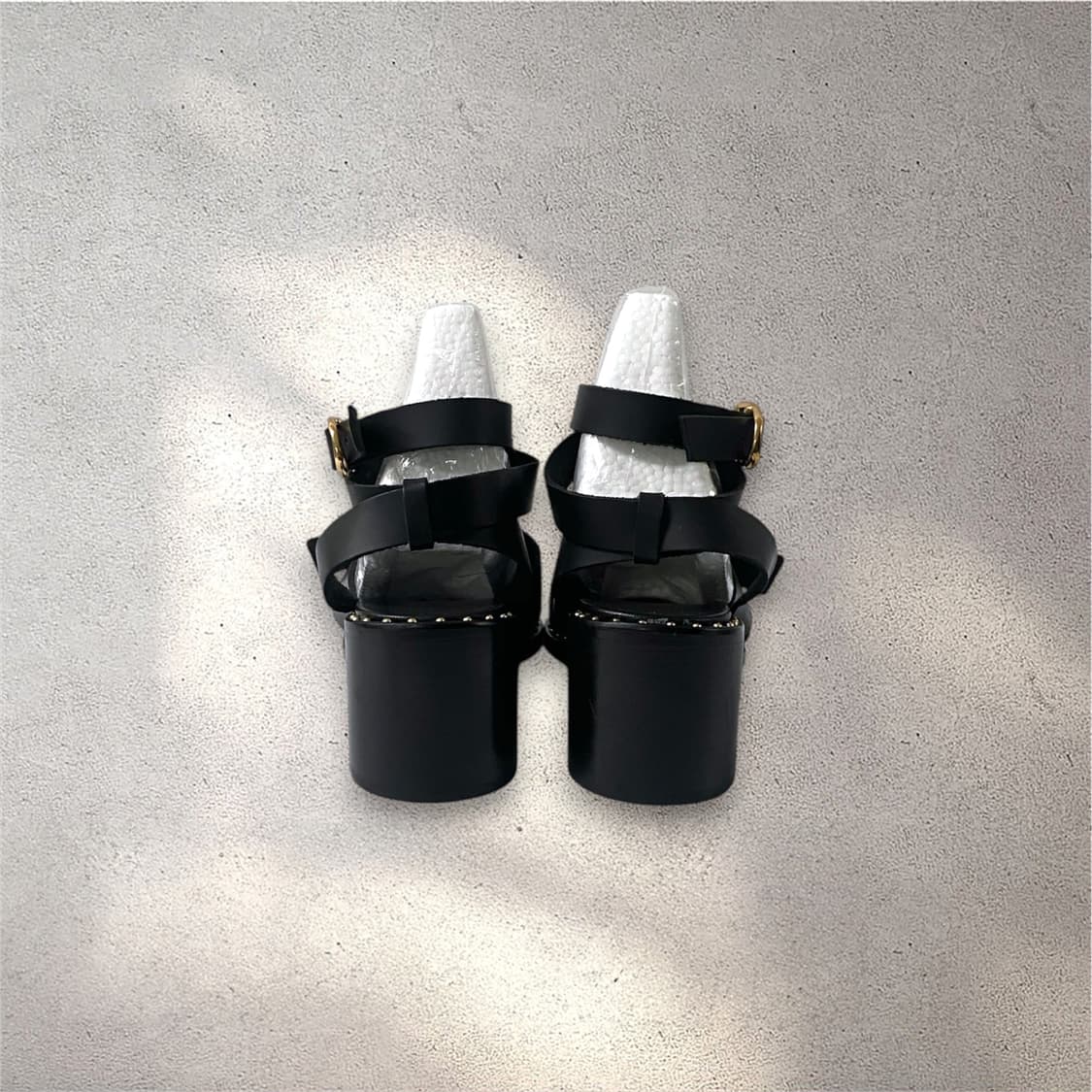 [230] Maje 가죽 골드 버클 스트랩 샌들 (No.545) 상품이미지3