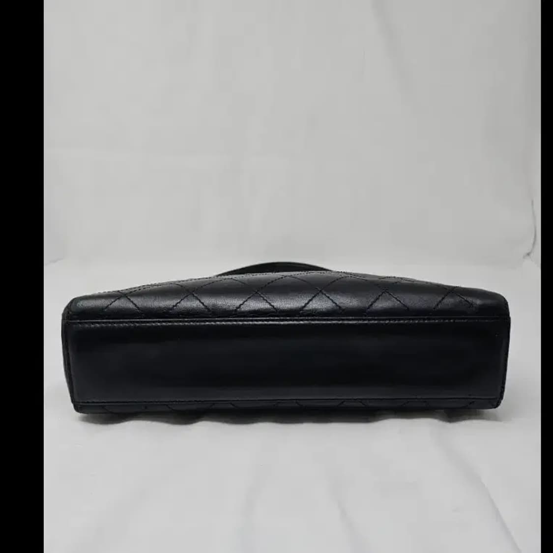 샤넬 퀼팅 숄더백 블랙 상품이미지6