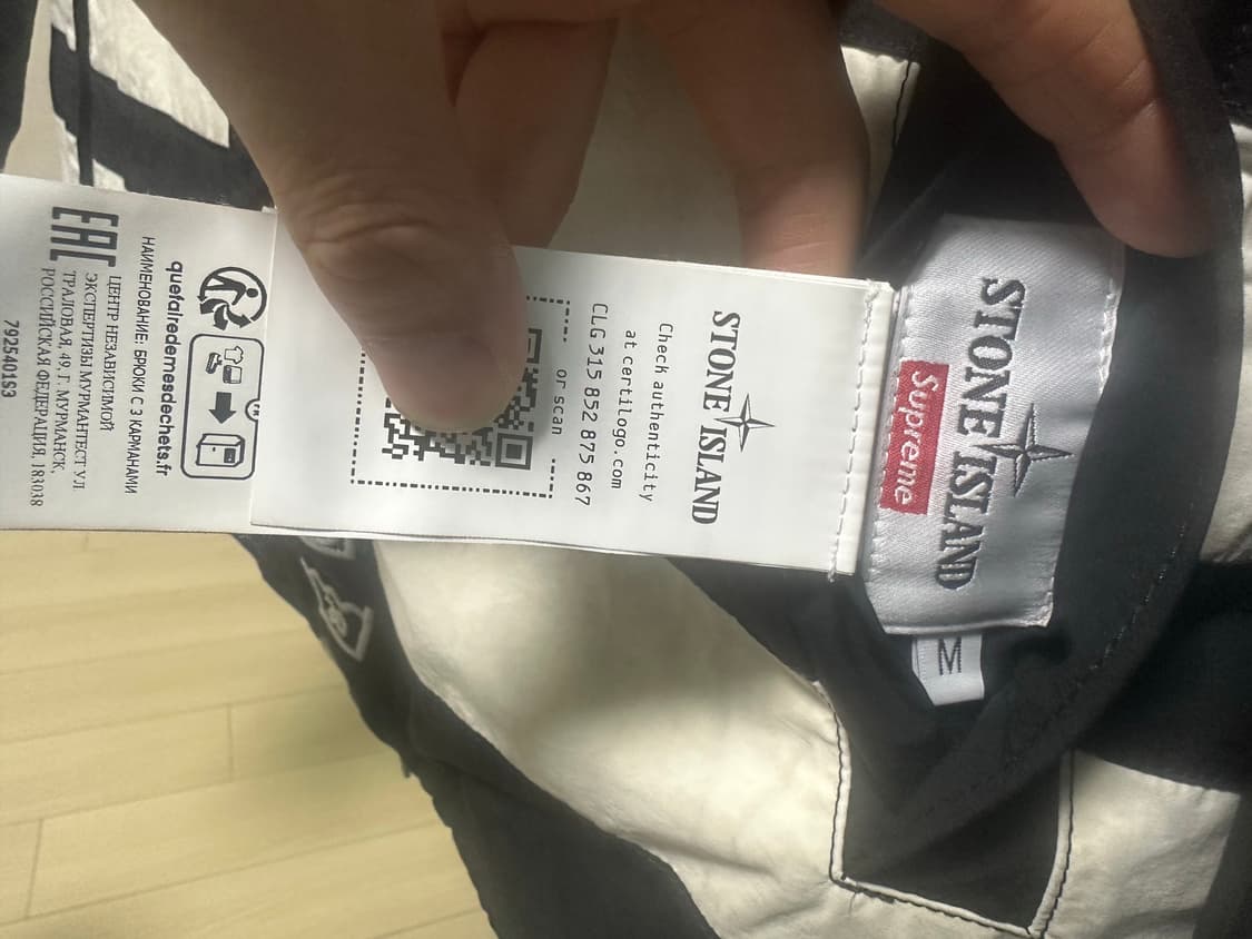 스톤아일랜드X슈프림 23Fw 리버시블 퍼피 패딩 블랙M 새상품급 상품이미지8