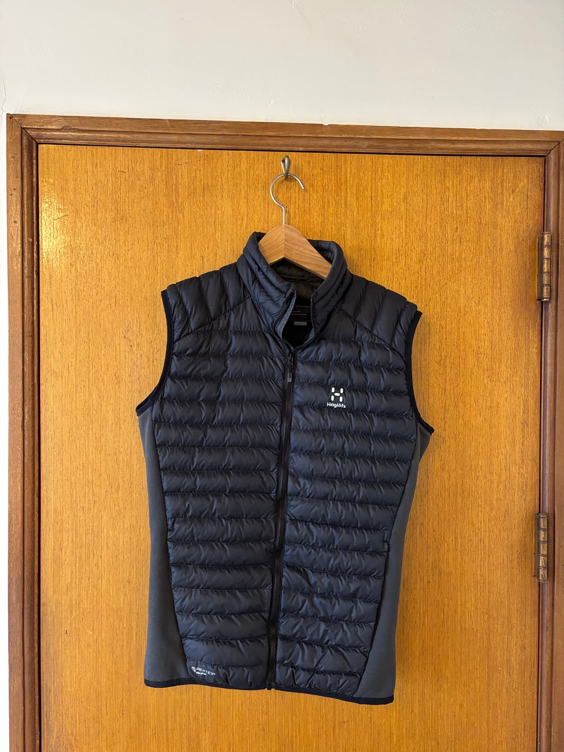 Haglofs 하그로프스 블랙 패딩 조끼 상품이미지1