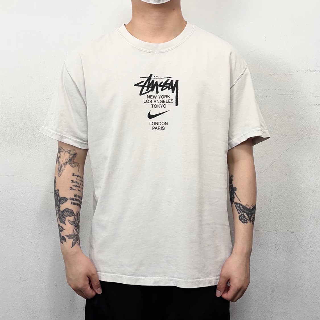 나이키 x 스투시 월드투어 반팔 화이트 상품이미지2