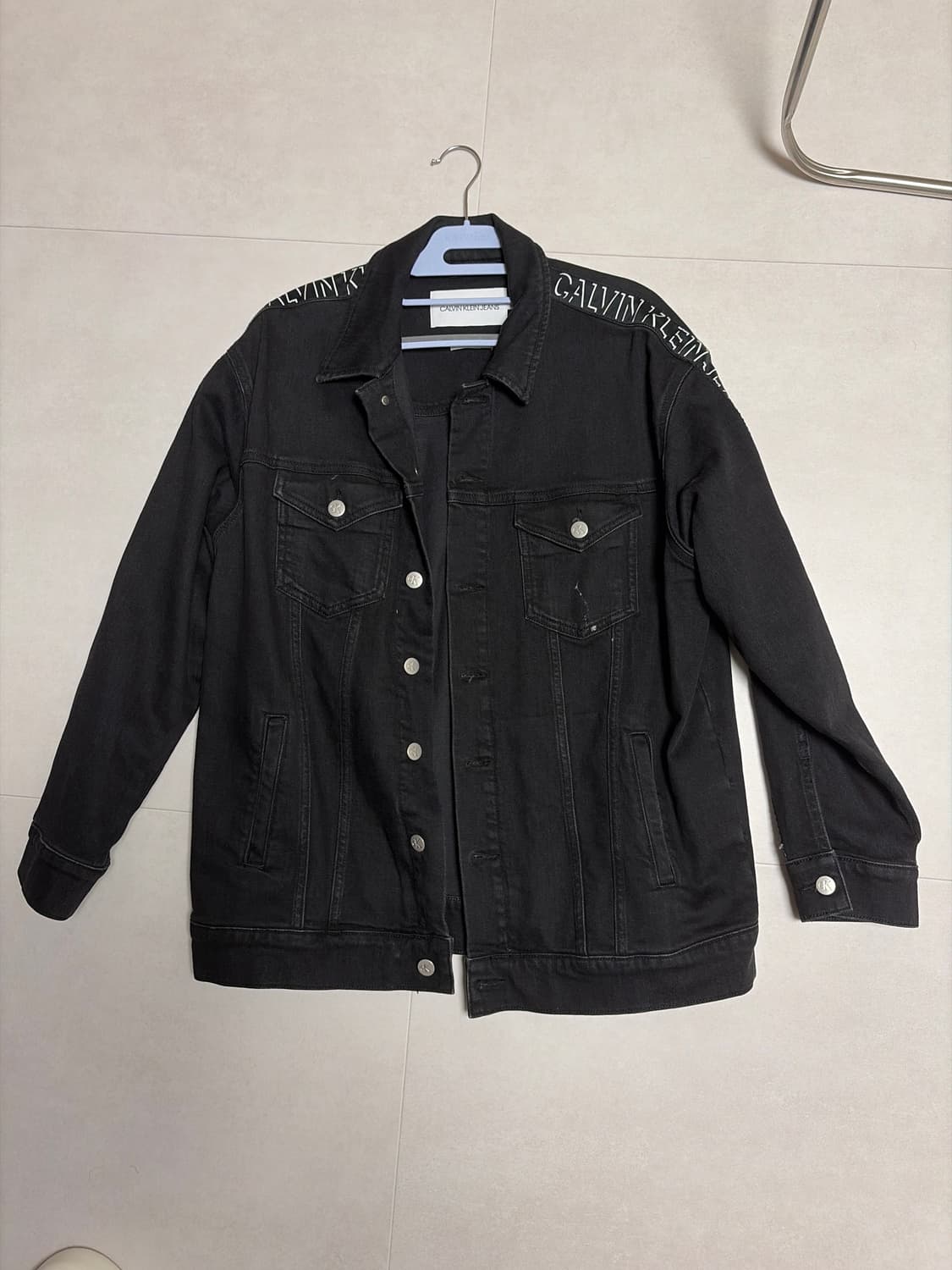 켈빈클라인 흑청자켓 팝니다 상품이미지1