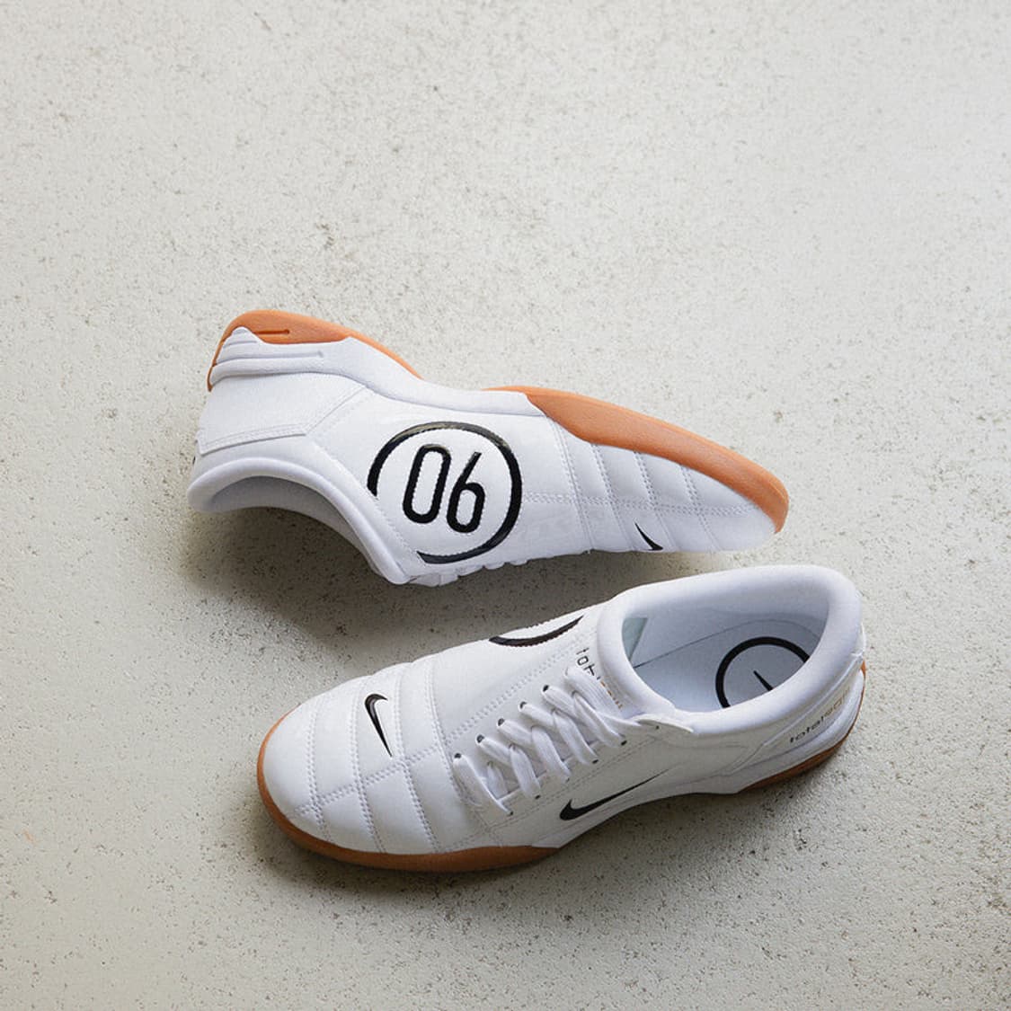 나이키 토탈90 화이트골드 245 상품이미지1