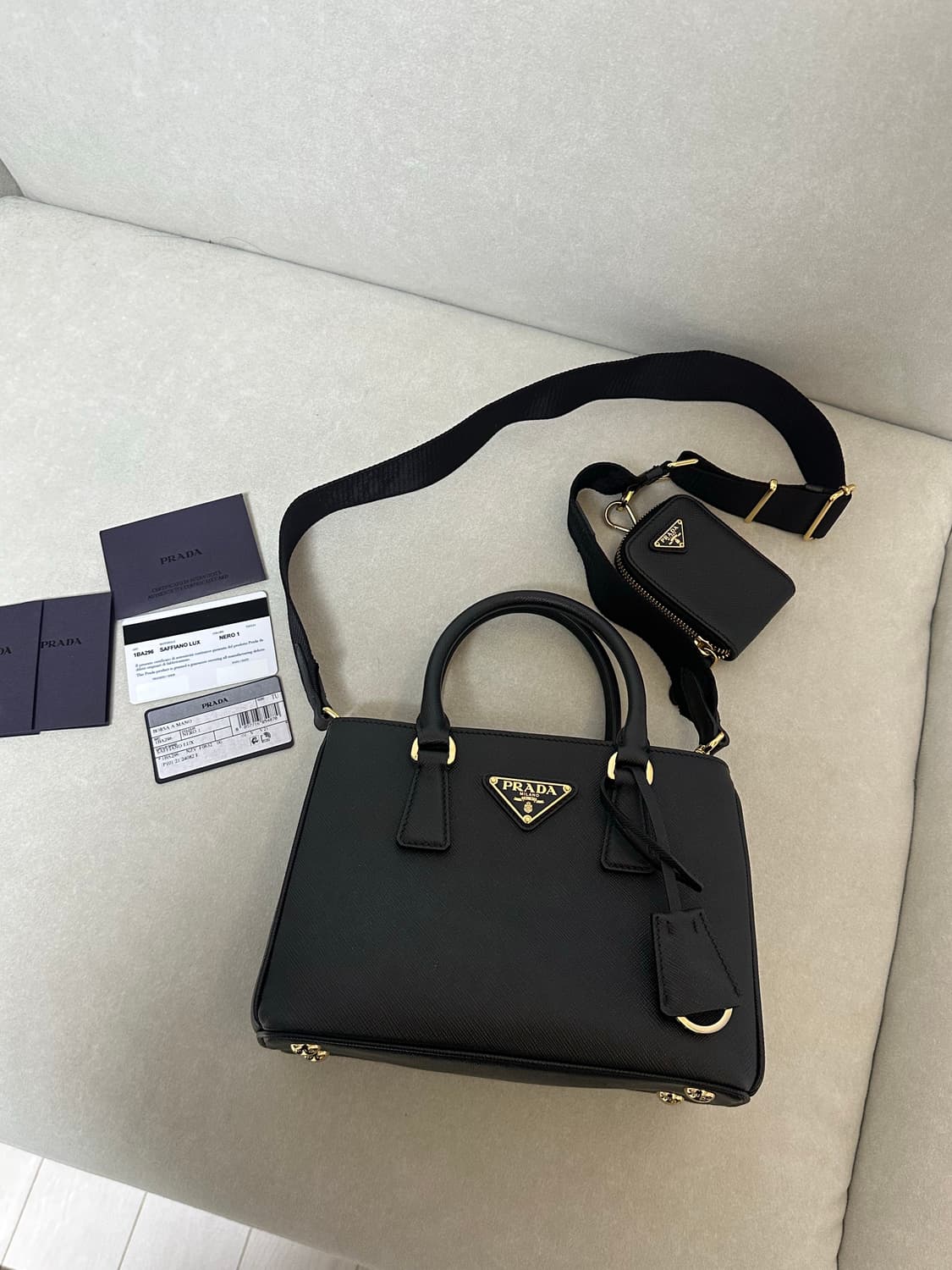 [A+ 정품] 프라다 갤러리아 미니 블랙 상품이미지1