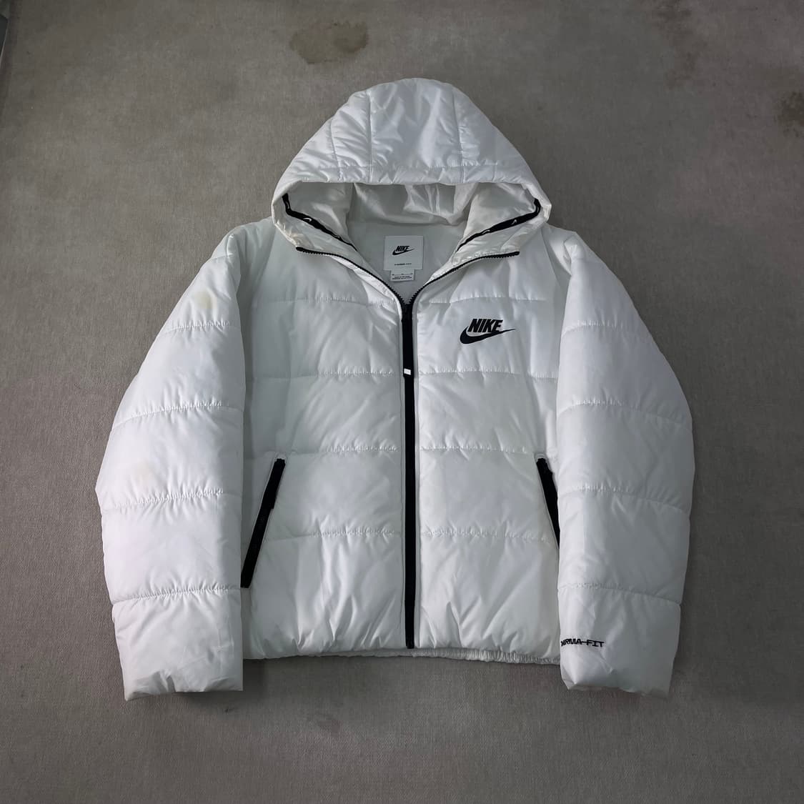 W 100 나이키 신형 백스우시 화이트 푸퍼 패딩 상품이미지2