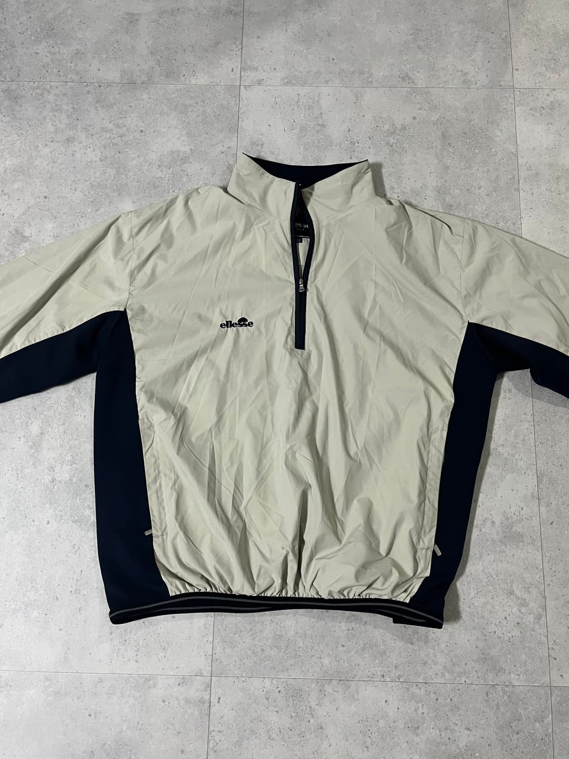 엘레쎄 아노락 L사이즈 상품이미지1