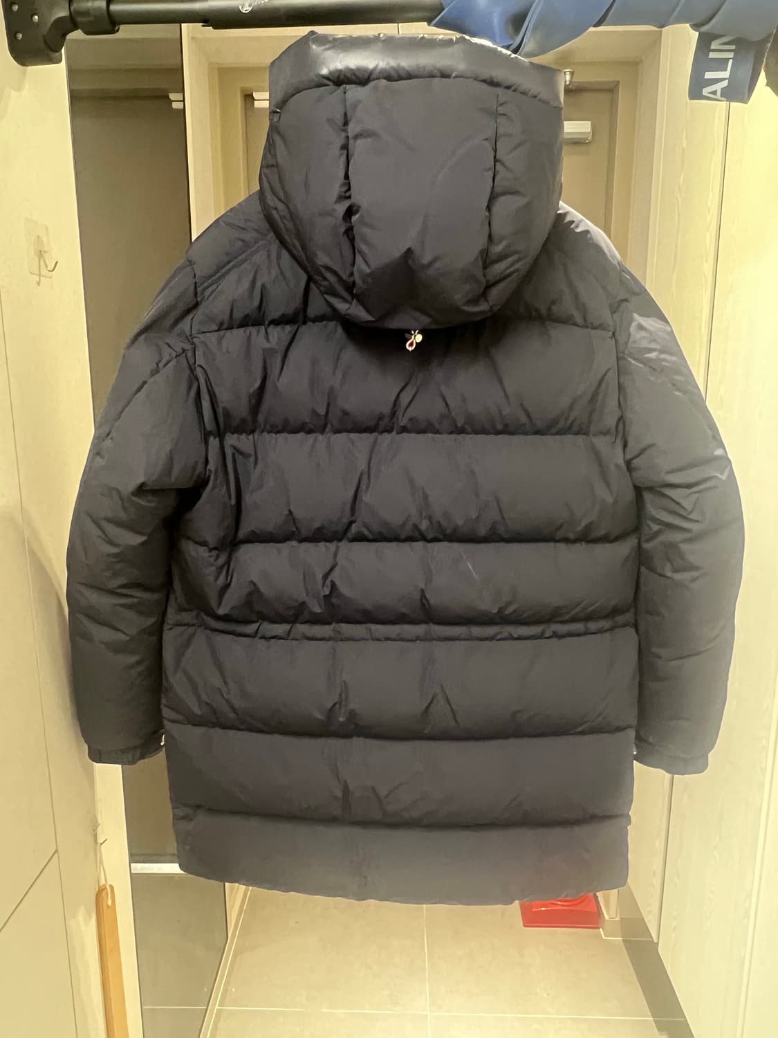 몽클레어 commercy 커머시 하프 롱 패딩 3사이즈 정품 상품이미지2