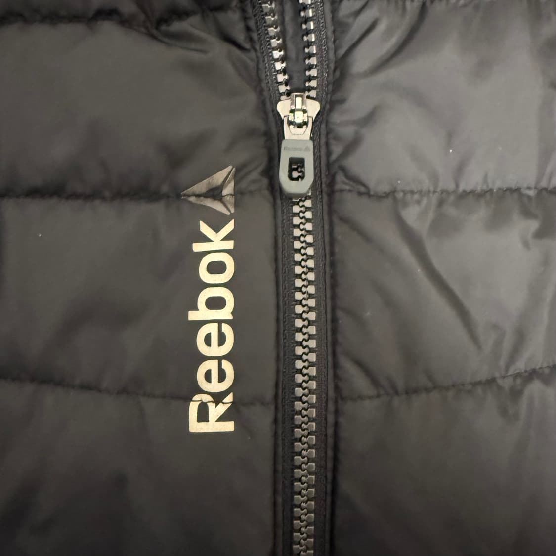 리복 경량 패딩조끼 블랙 110 상품이미지3