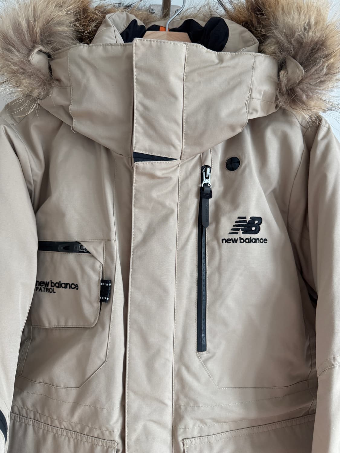 뉴발란스(new balance) 카메라맨 파카 패딩 상품이미지3