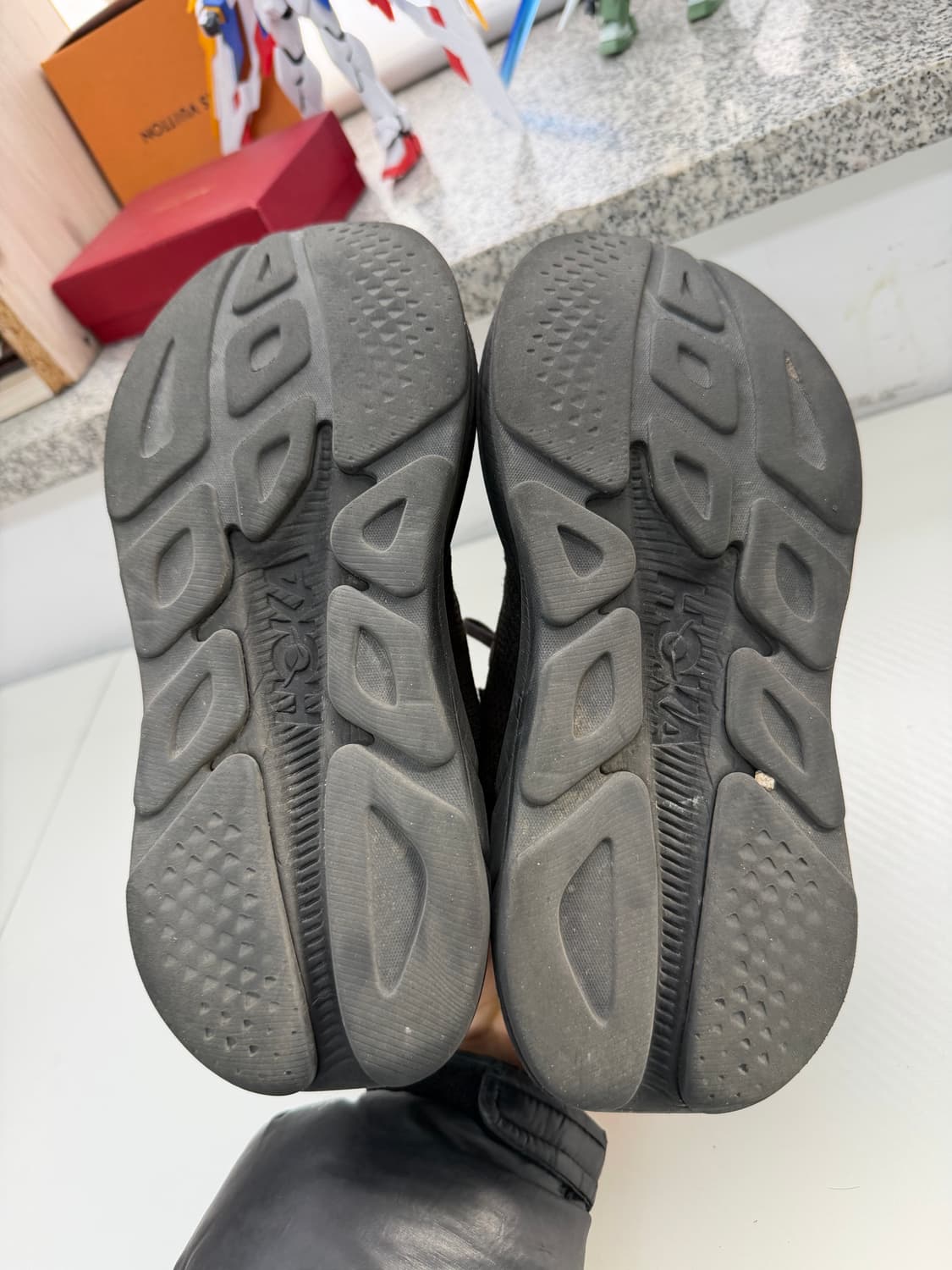 정품) 호카 린콘4 운동화 240 상품이미지10