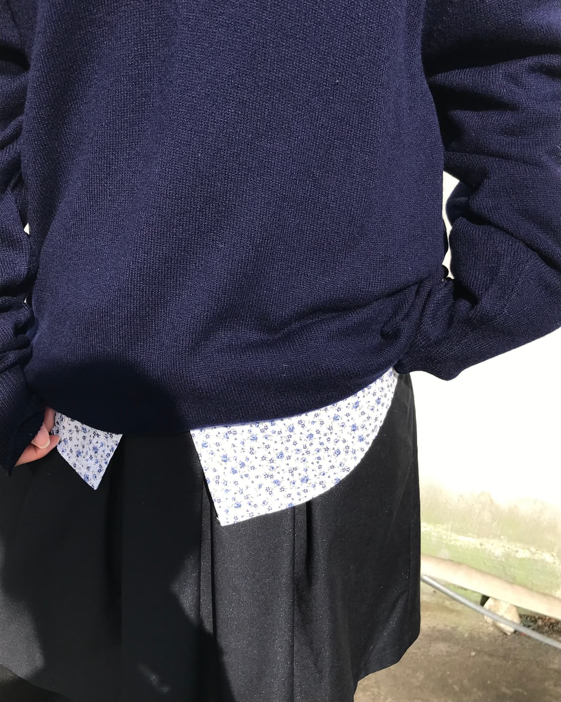 네이비 브이넥 니트 상품이미지6
