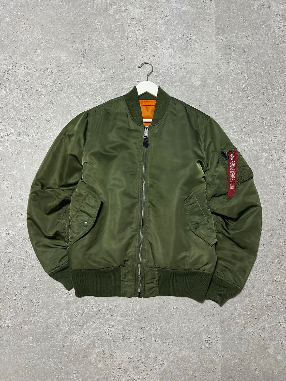 알파인더스트리 MA-1 리버시블 항공점퍼 상품이미지2