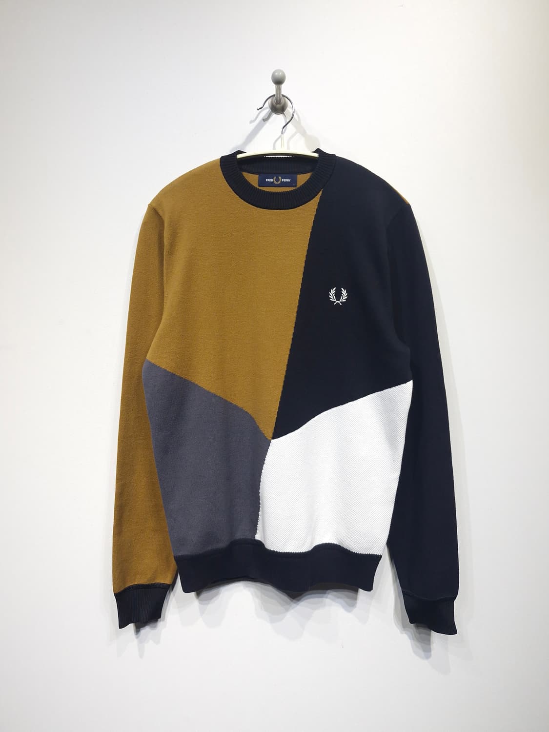 프레드페리(PRED PERRY)사선 블록 니트 상품이미지3