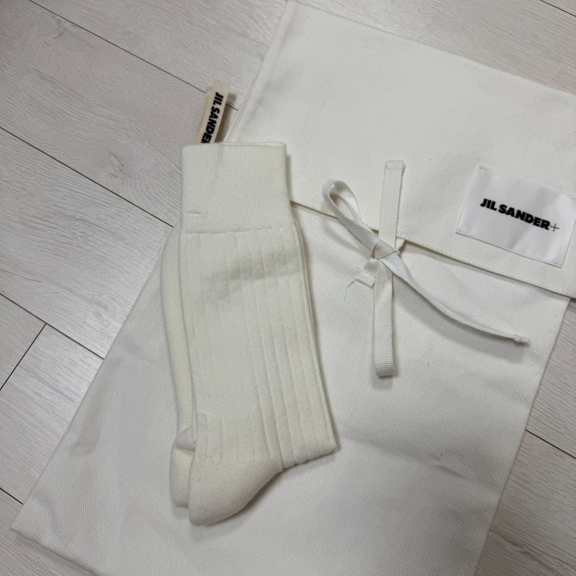 (새상품) 🏷️jilsander 라벨양말 상품이미지3