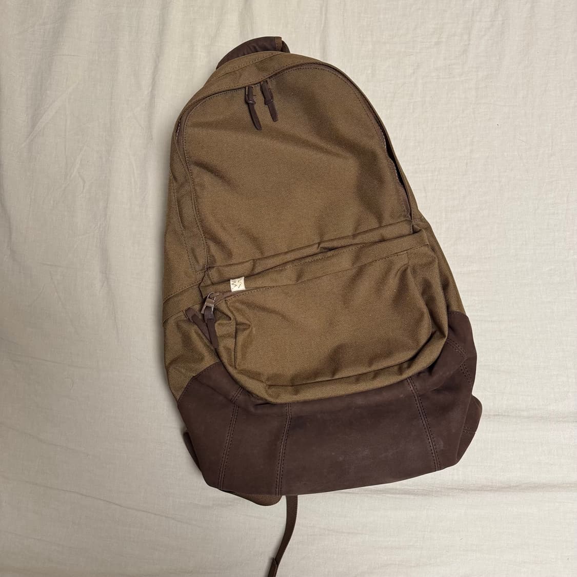 비즈빔 코듀라 22L 백팩 스웨이드 브라운 상품이미지2