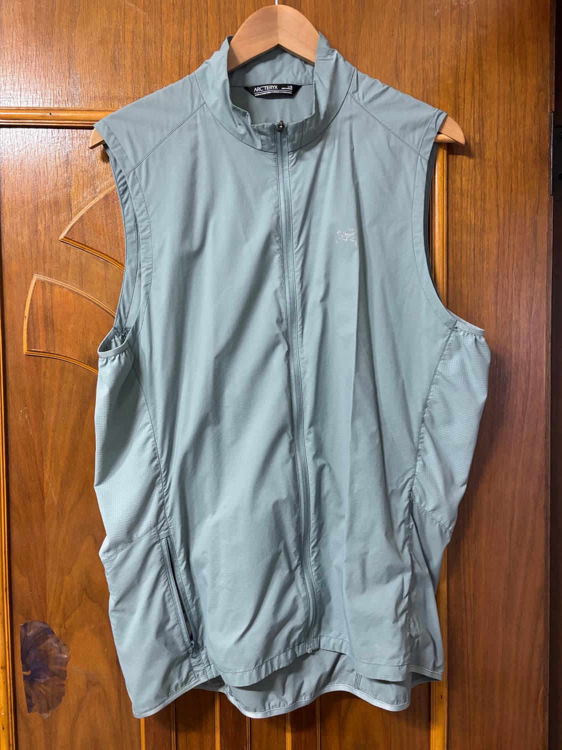 아크테릭스 베스트 스카이블루 컬러  상품이미지1