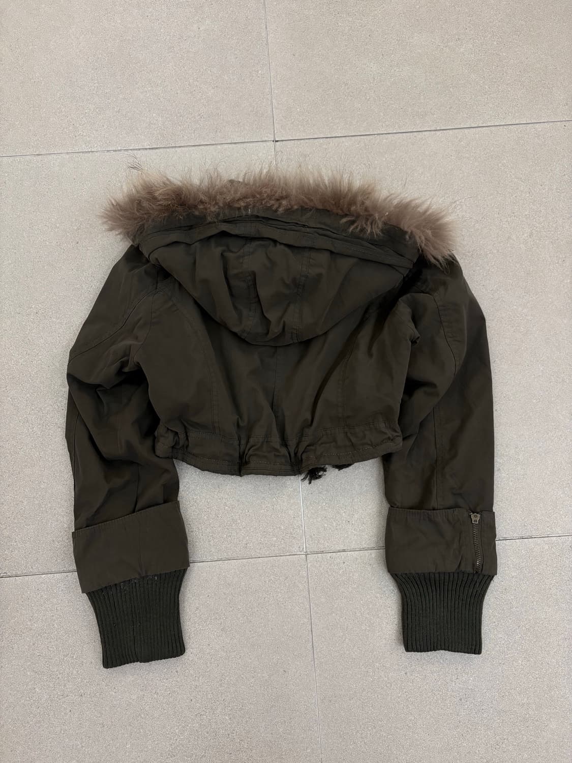 카키 크롭 숏 집업자켓 상품이미지2