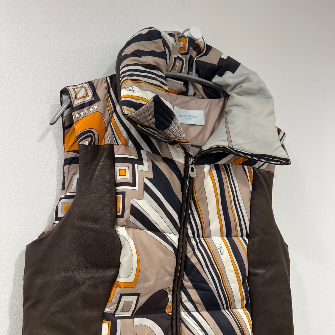 EMILIO PUCCI 에밀리오 푸치 패딩 베스트 상품이미지3