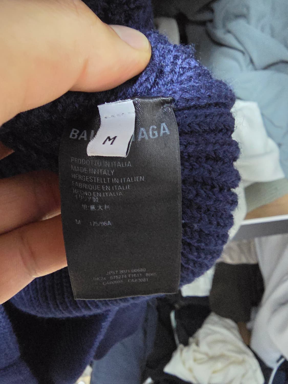 발렌시아가 니트 라지사이즈 M 상품이미지3