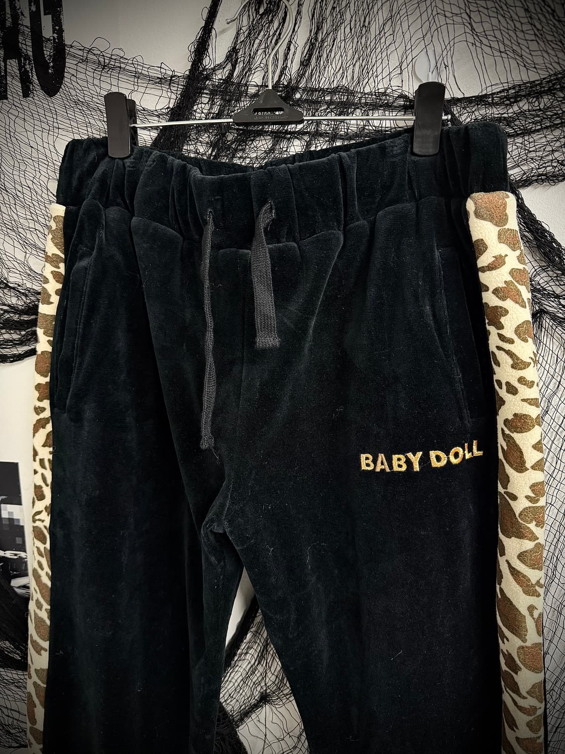 Baby doll 00s pattern velvet pants 상품이미지2