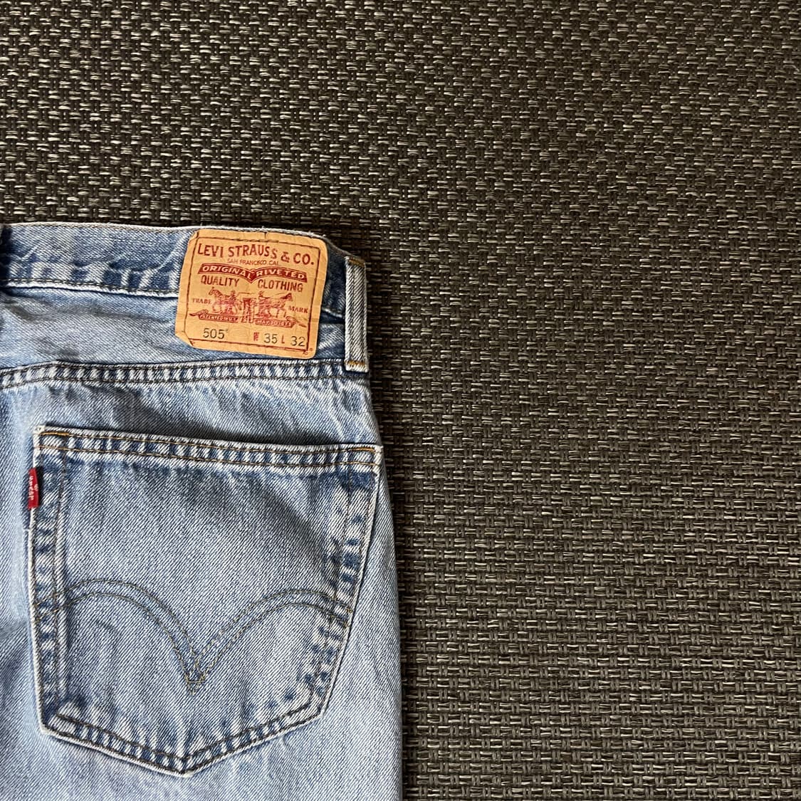 (35) 리바이스 505 35X32 연청 데님 팬츠 상품이미지6