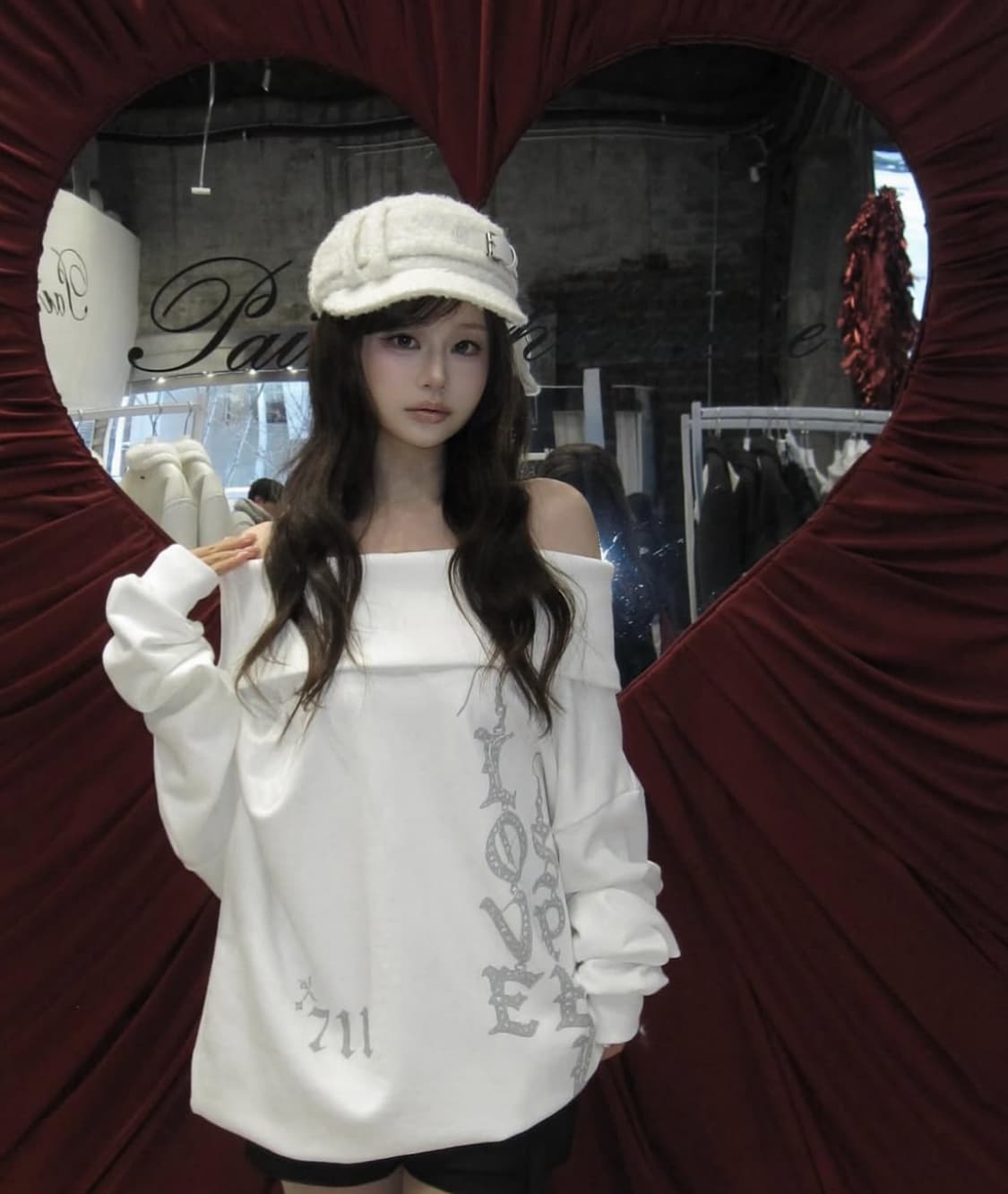 spell off-shoulder sweatshirt 상품이미지1