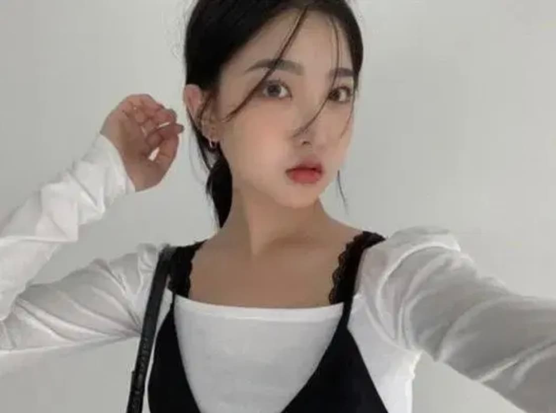 5muse 오뮤즈 스퀘어넥 롱슬리브티 화이트 긴팔티셔츠 상품이미지7